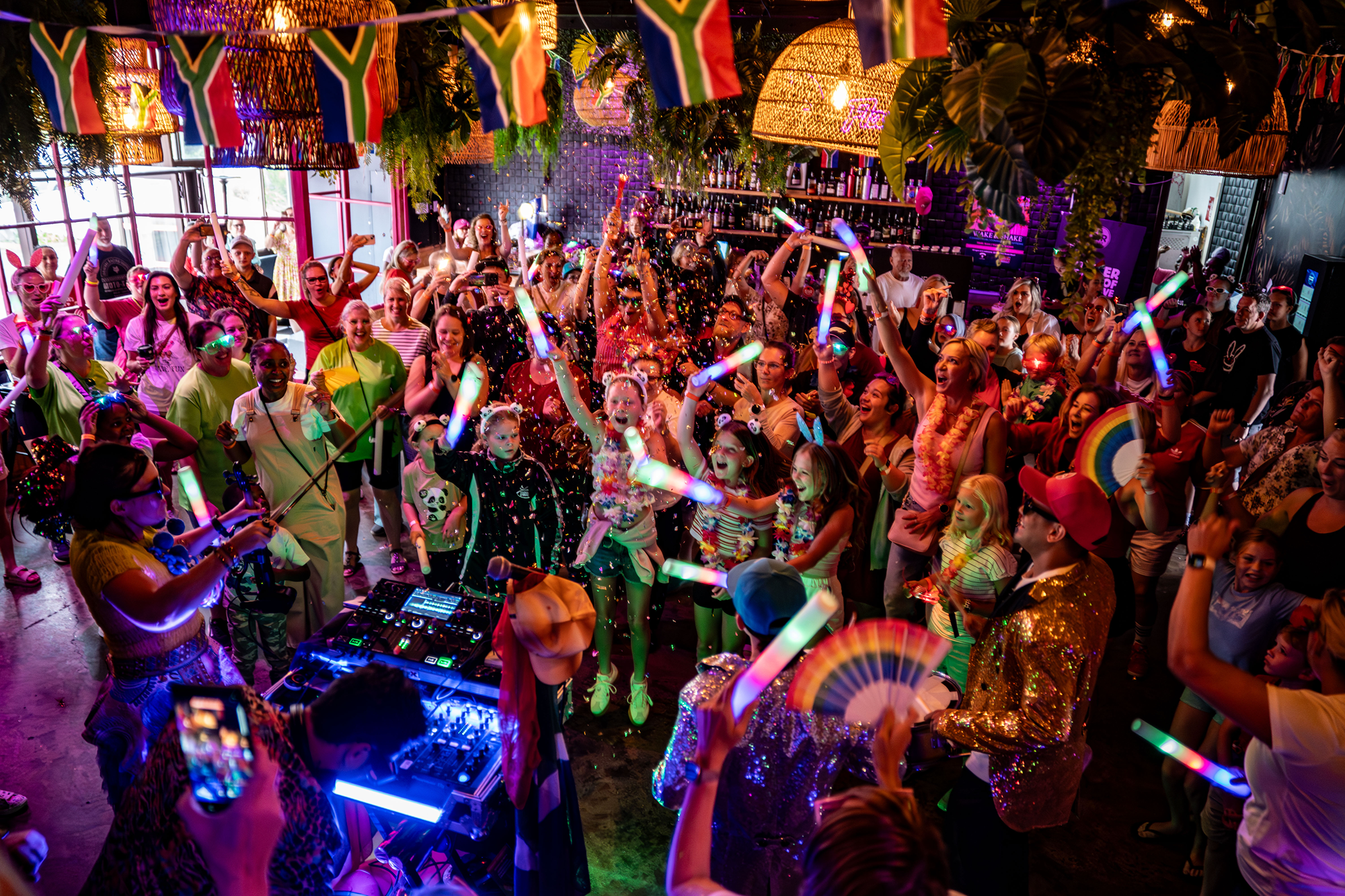 tipsy-flamingo-wake-and-shake-extra-time-gallery-utickets-2UG